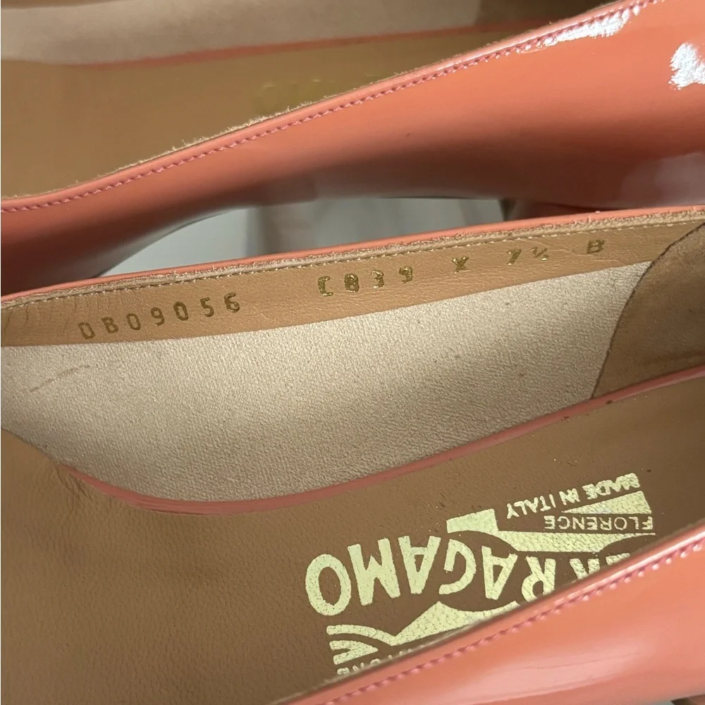 Salvatore Ferragamo Blush Nude Patent Leather Vara Bow Pumps - Picture 7 of 12